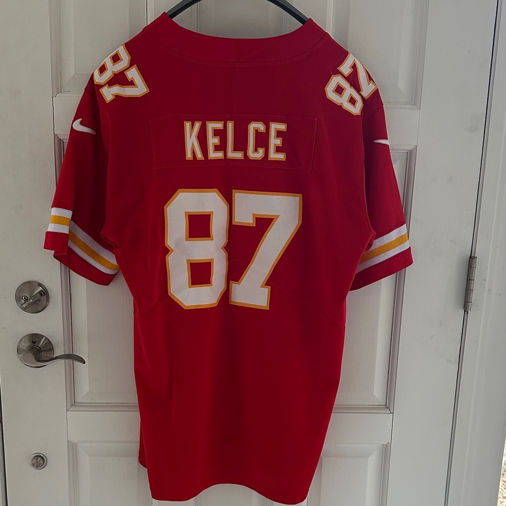 Nike Chief’s Travis Kelce Jersey